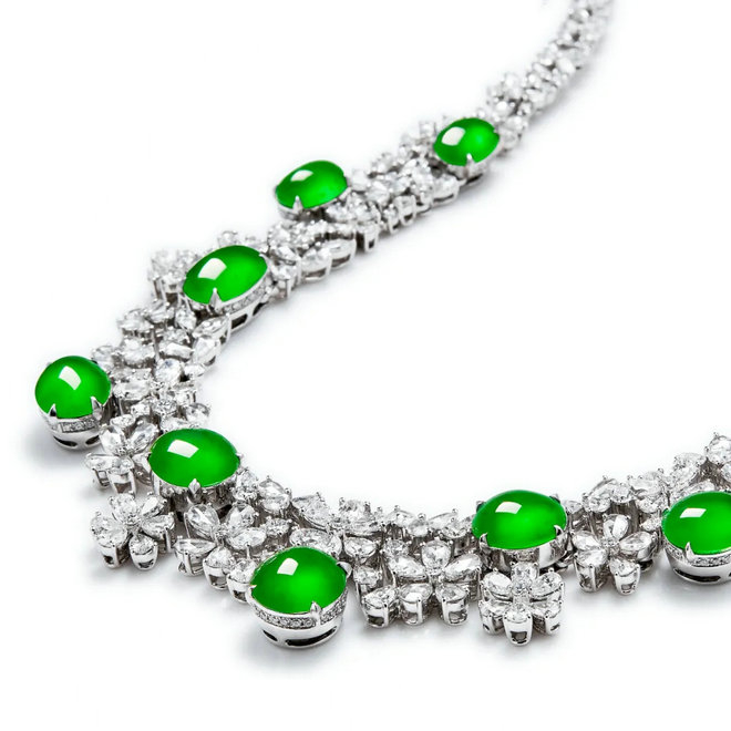 Natural full green jadeite wit